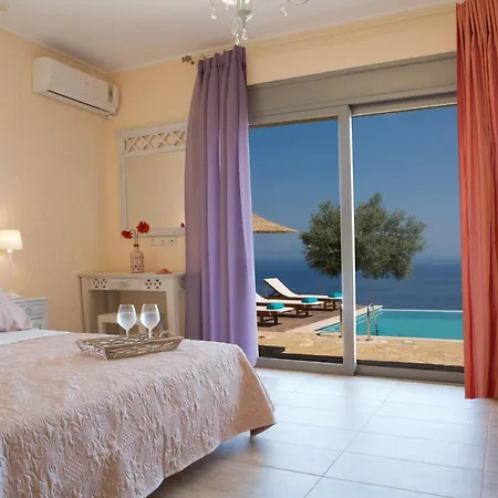 Villa Theathalatta Helios